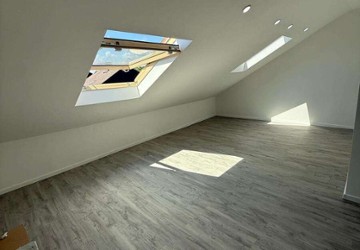 Wohnung Eisenberg - 4 Zimmer, 95 m&sup2;, 1.050&euro; | Angebot:27021886