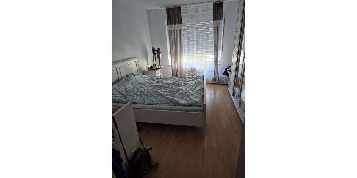 Etagenwohnung Ludwigshafen Ludwigshafen-Hemshof - 2 Zimmer, 61 m&sup2;, 560&euro; | Angebot:27337626