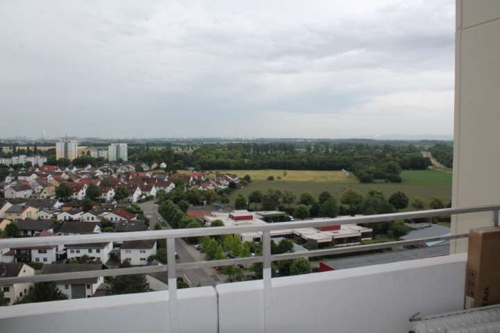 Etagenwohnung Lampertheim - 2 Zimmer, 75 m&sup2;, 950&euro; | Angebot:26905572