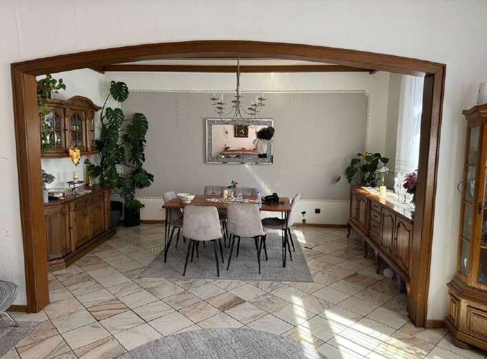 Etagenwohnung Worms Westliche Vororte - 3 Zimmer, 137 m&sup2;, 1.300&euro; | Angebot:26397838